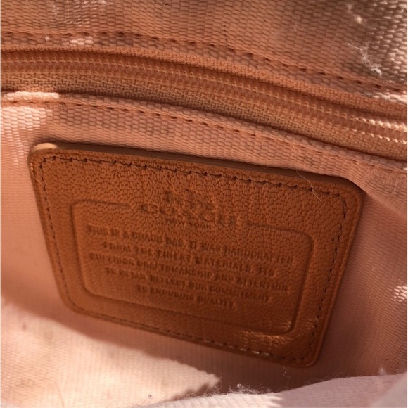 Authentic Coach Legacy Duffle Satchel in Natural Leather - Picture 16 of 16